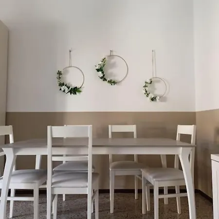 Casa Di Ale Incantevole Con Parcheggio Gratuito Lejlighed