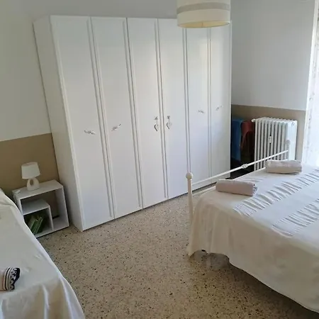 公寓 Casa Di Ale Incantevole Con Parcheggio Gratuito 韦尔巴尼亚