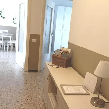 Casa Di Ale Incantevole Con Parcheggio Gratuito * 韦尔巴尼亚
